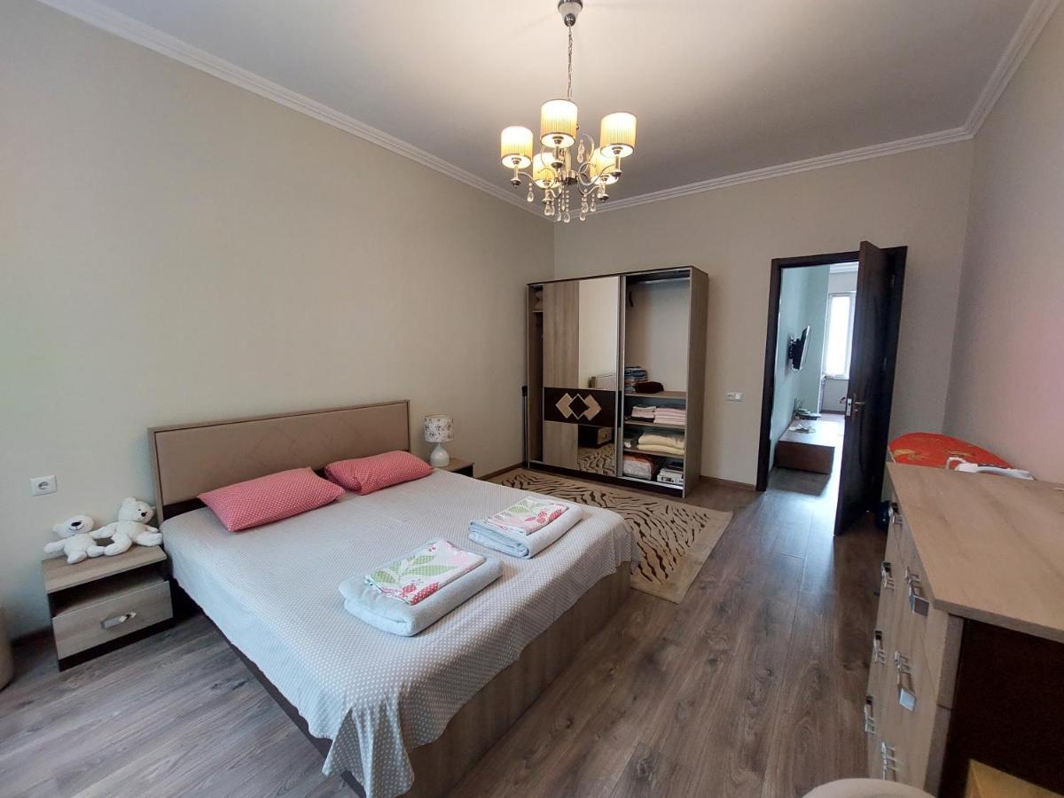 Appartamento Helen'S House Batumi Esterno foto