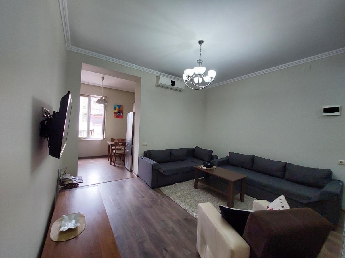 Appartamento Helen'S House Batumi Esterno foto